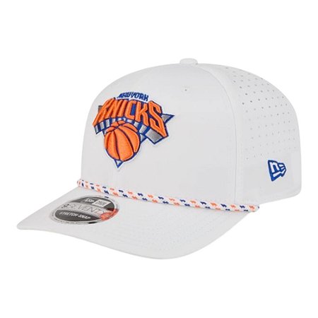 Boné New Era 970ss New York Knicks Off White
