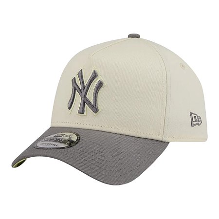 Boné New Era 940af Cockatoo New York Yankees Bege
