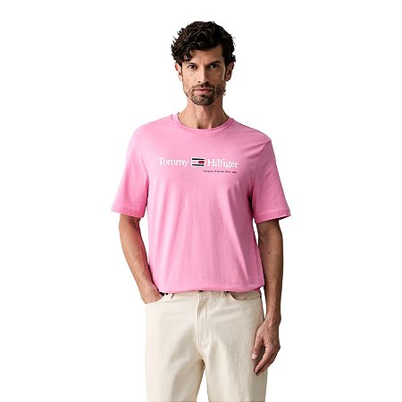 Camiseta Tommy Hilfiger Brand Love Masculino Rosa Claro