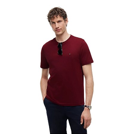 Camiseta Tommy Hilfiger Seasonal Regular Fit Masculino Vinho