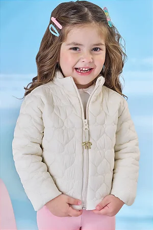 JAQUETA EM MATELASSÊ CORAÇÕES OFF WHITE KUKIÊ