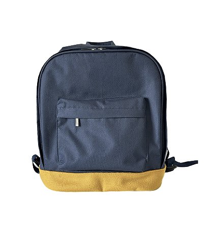 Mochila azul marinho