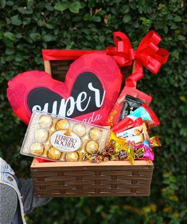 Baú de Chocolates Para Super Namorada