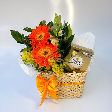 Sacolinha De Gérbera colorida com Ferrero rocher