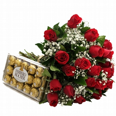 Buquê Com 20 Rosas Vemelhas e Ferrero Rocher