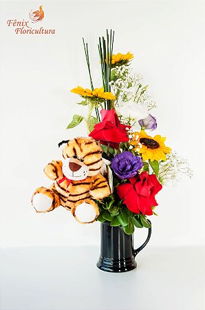 Arranjo  de Girassol e Rosas na Caneca Com Pelúcia