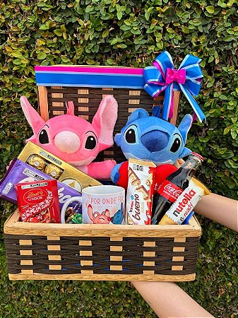 Baú Especial de Chocolate Com Pelúcia Casal Lilo  E Stitch
