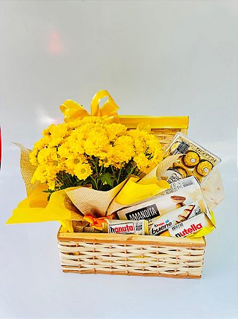 Baú Encantador de Flores e Chocolates Premium