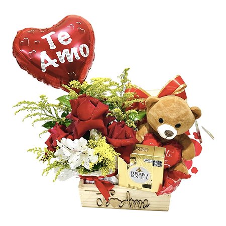 Mini Baú de Pelúcia Com Flores & Chocolate + Balão Metalizado