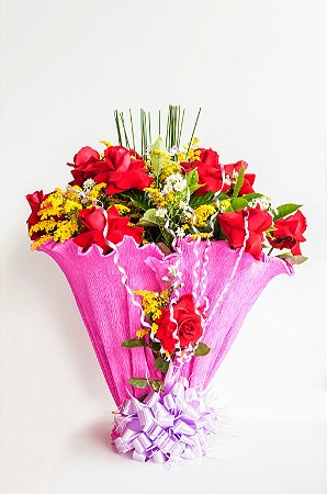 Luxuoso Buquê de Rosas Vermelhas Colombianas