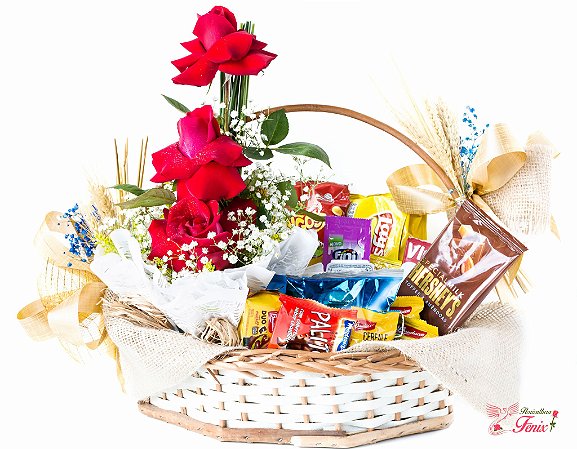 Cesta de Café da Manhã com Arranjo de Rosas Vermelhas