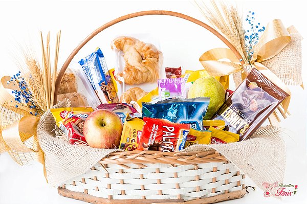 Cesta Café da Manhã com Pães, Frutas & Buquê de Rosas Grátis