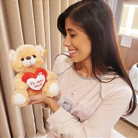 Urso de Pelúcia "Eu Amo Você" – Coleção Fizzy (20cm)