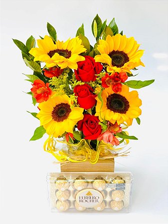 Arranjo de Girassol com Rosas e Ferrero Rocher