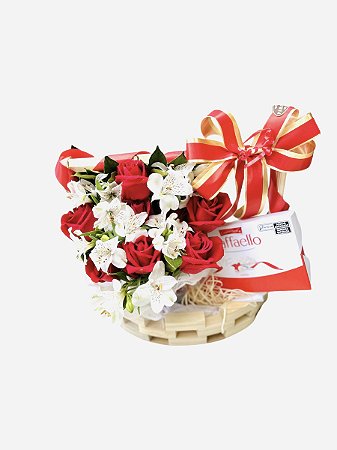 Cesta de Rosas Vermelhas com Rafaello
