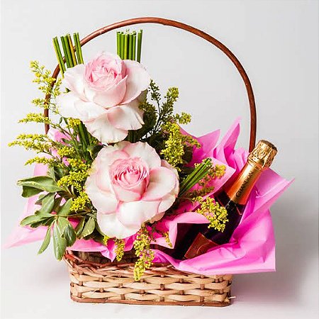 Delicada Cesta Luxo com Chandon