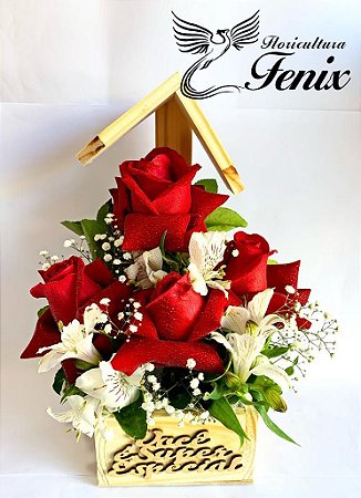 Arranjo Casa de Rosas Vermelhas com Astromélias