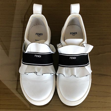 tênis fendi