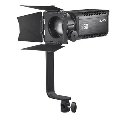 Iluminador Led GODOX Fresnel S60