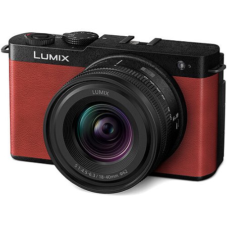 Câmera Panasonic Lumix S9 + 18-40 mm f/4.5-6.3 (Crimson Red)