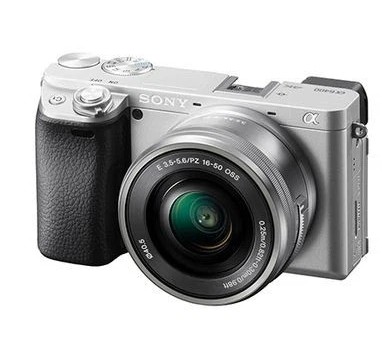 Câmera Sony A6400 + Lente 16-50mm f/3.5-5.6 II (Silver)