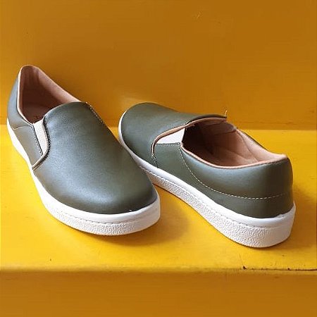 slip on verde militar