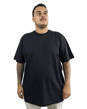 camisa preta plus size