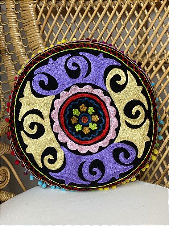 Futon Redondo - Bordado - Preto - Com Enchimento