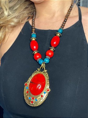 Colar em Metal - Dourado - Vermelho e Verde
