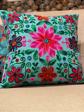 Capa de Almofada Bordada 45x45 Azul Turquesa
