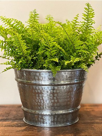 Cachepot em Alumínio - Martelado - 24CM