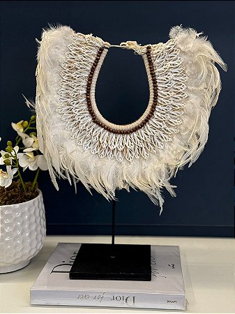 Colar de Conchas Decorativo