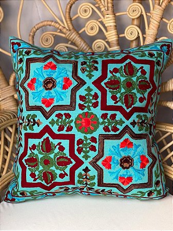 Capa de Almofada Bordada 45x45 Azul Turquesa