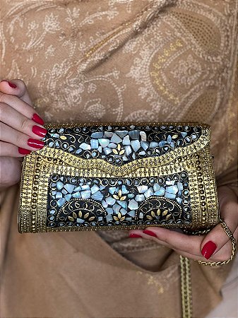 Bolsa Clutch em Metal - Dourada - Madrepérolas - Com Alça