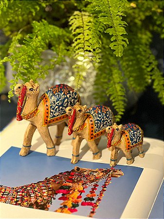 Trio Camelo - Madeira - Pintado a Mão