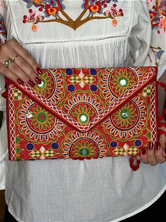 Bolsa Clutch - Tecido - Bordado - Vermelha
