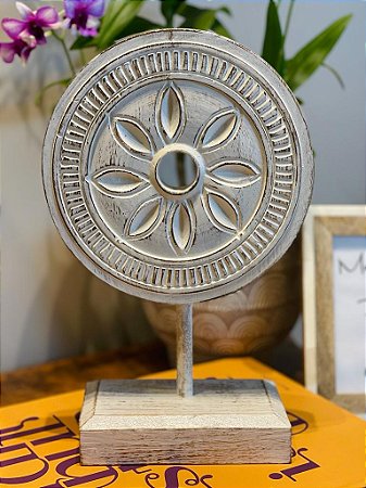 Escultura Mandala - Madeira - Pintado a mão - Branco - P