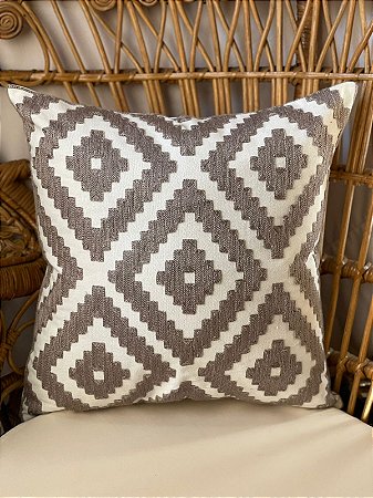 Capa de Almofada - Bordada - Branca - Detalhes Cinza