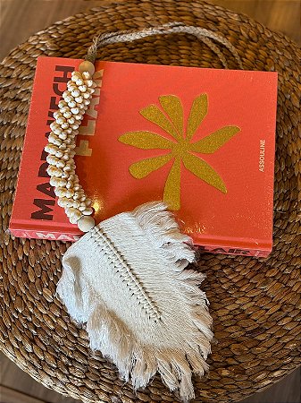 Colar de Conchas Decorativo