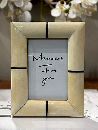 Porta Retrato - Foto 10 x 15 - Osso - Bege