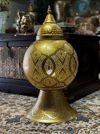 Luminária de Chão Metal Dourada