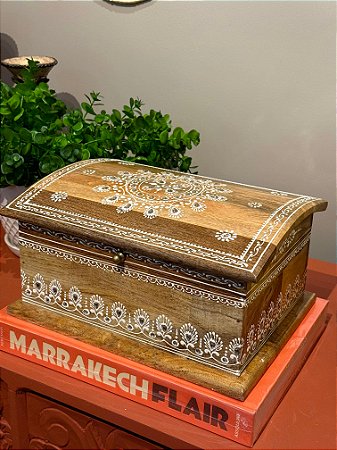 Baú - Porta Joias - Madeira - Pintado á Mão - Com Pedrarias - 30CM