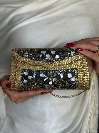 Bolsa Clutch em Metal - Madrepérolas, Dourado e Preto - Com Alça