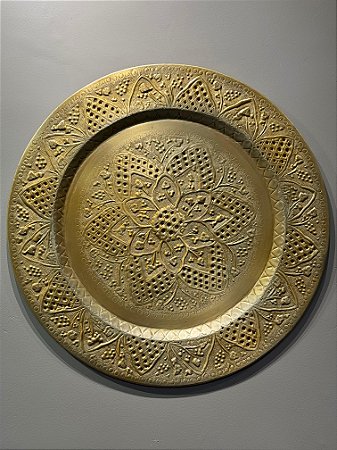 Prato de Parede -  Relevo - Metal - Dourado - 60CM