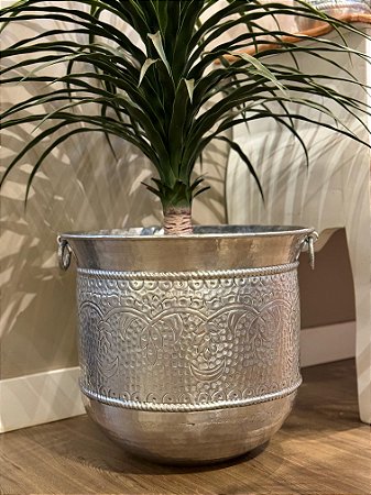Cachepot em Alumínio - Martelado - Prata -  45CM