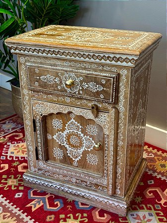 Gaveteiro em Madeira - Pintado à mão