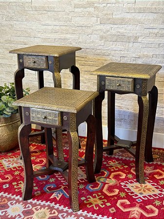 Trio de Mesas - Madeira e Latão - Marchetaria