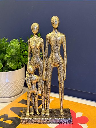 Escultura Familia Decorativa - Resina - Dourado