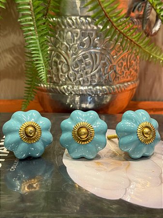 Puxador em Ceramica - Pintado - Azul - Acabamento Dourado