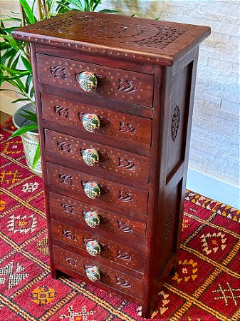 Gaveteiro - Madeira Entalhada - 7 Gavetas - Puxador Colorido